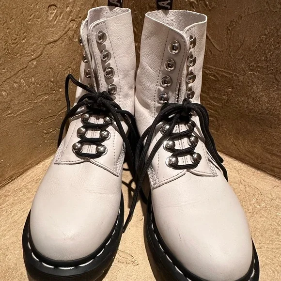 Dr Martens white leather combat boots - Picture 7 of 11